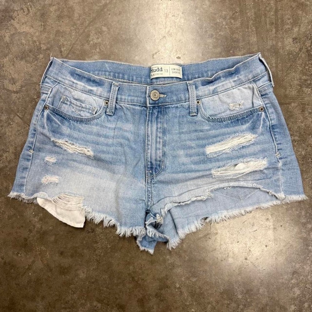 Y2K MUDD Light Wash Low Rise Shortie Distressed Shorts Size‎ 13